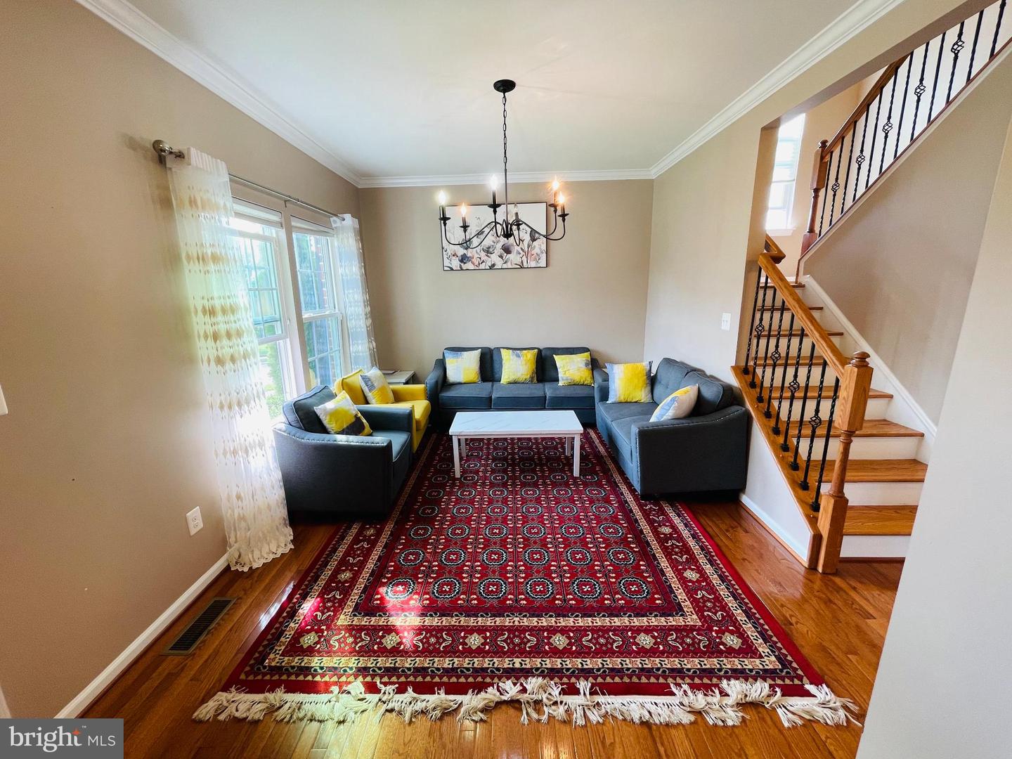 3214 FLEDGLING CIR, WOODBRIDGE, Virginia 22193, 4 Bedrooms Bedrooms, 8 Rooms Rooms,3 BathroomsBathrooms,Residential,For sale,3214 FLEDGLING CIR,VAPW2104306 MLS # VAPW2104306