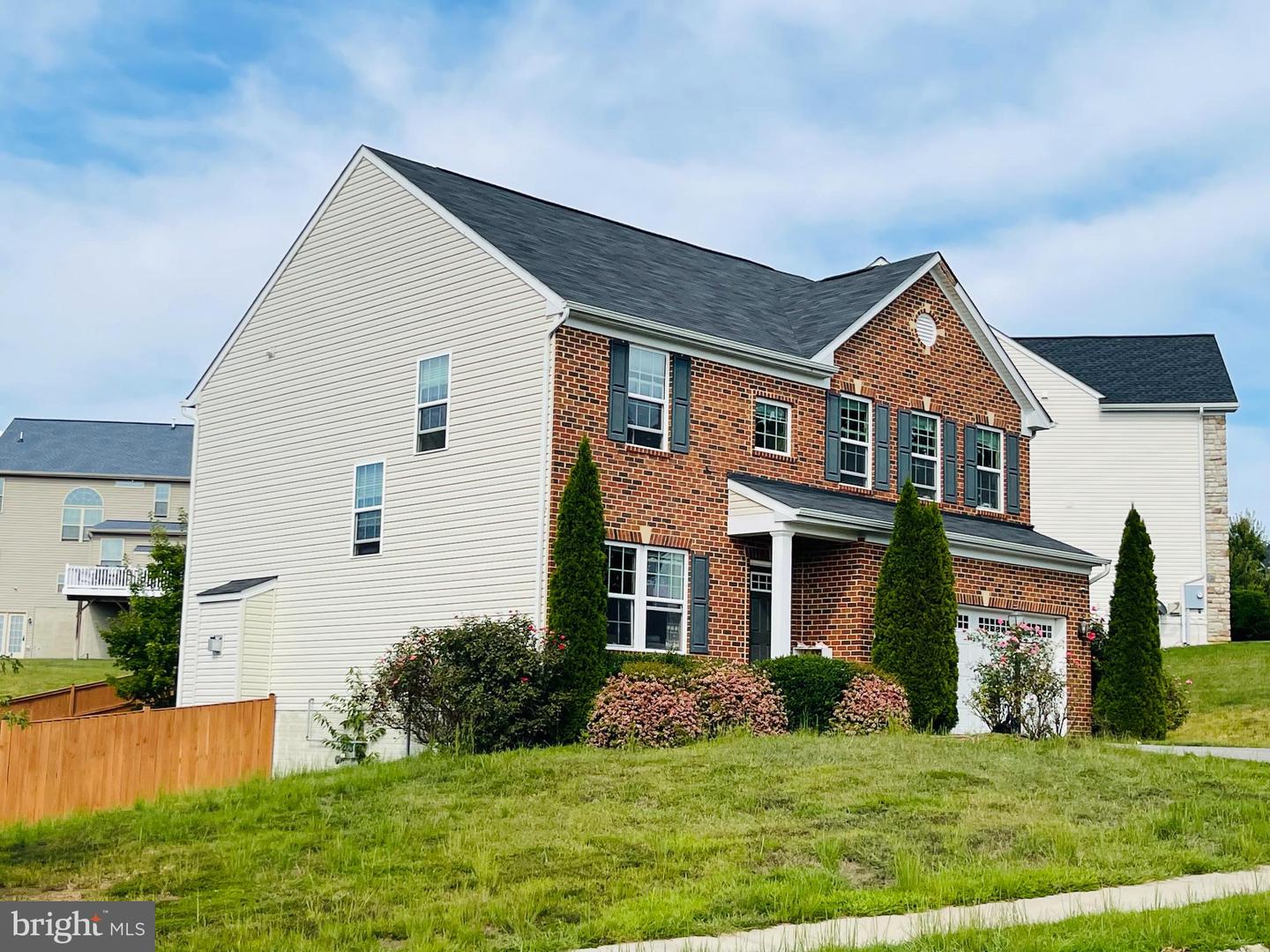3214 FLEDGLING CIR, WOODBRIDGE, Virginia 22193, 4 Bedrooms Bedrooms, 8 Rooms Rooms,3 BathroomsBathrooms,Residential,For sale,3214 FLEDGLING CIR,VAPW2104306 MLS # VAPW2104306