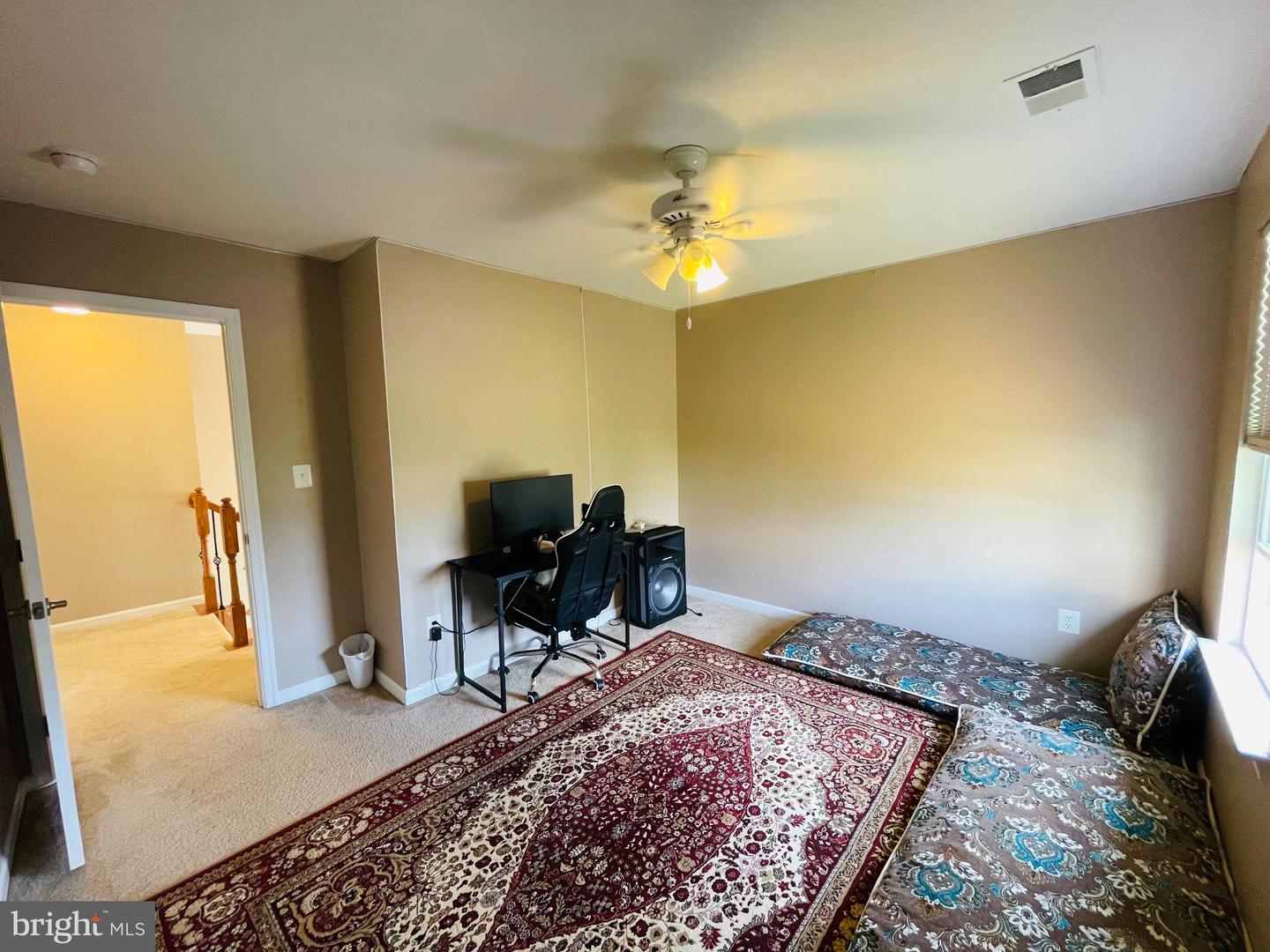 3214 FLEDGLING CIR, WOODBRIDGE, Virginia 22193, 4 Bedrooms Bedrooms, 8 Rooms Rooms,3 BathroomsBathrooms,Residential,For sale,3214 FLEDGLING CIR,VAPW2104306 MLS # VAPW2104306