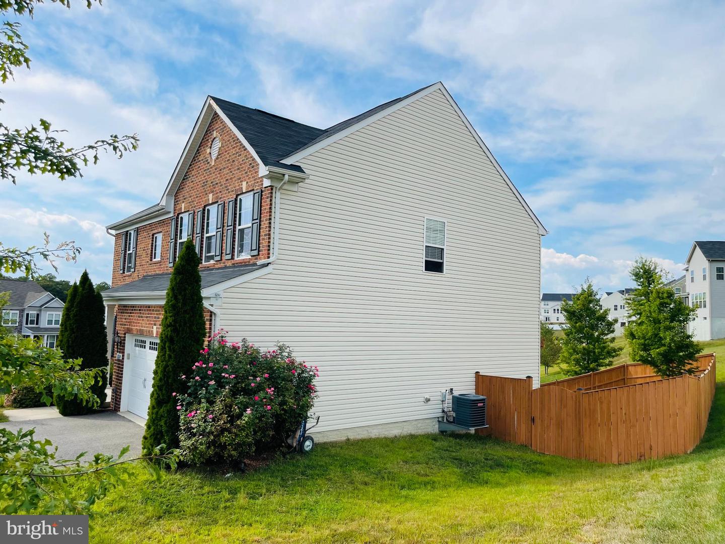 3214 FLEDGLING CIR, WOODBRIDGE, Virginia 22193, 4 Bedrooms Bedrooms, 8 Rooms Rooms,3 BathroomsBathrooms,Residential,For sale,3214 FLEDGLING CIR,VAPW2104306 MLS # VAPW2104306
