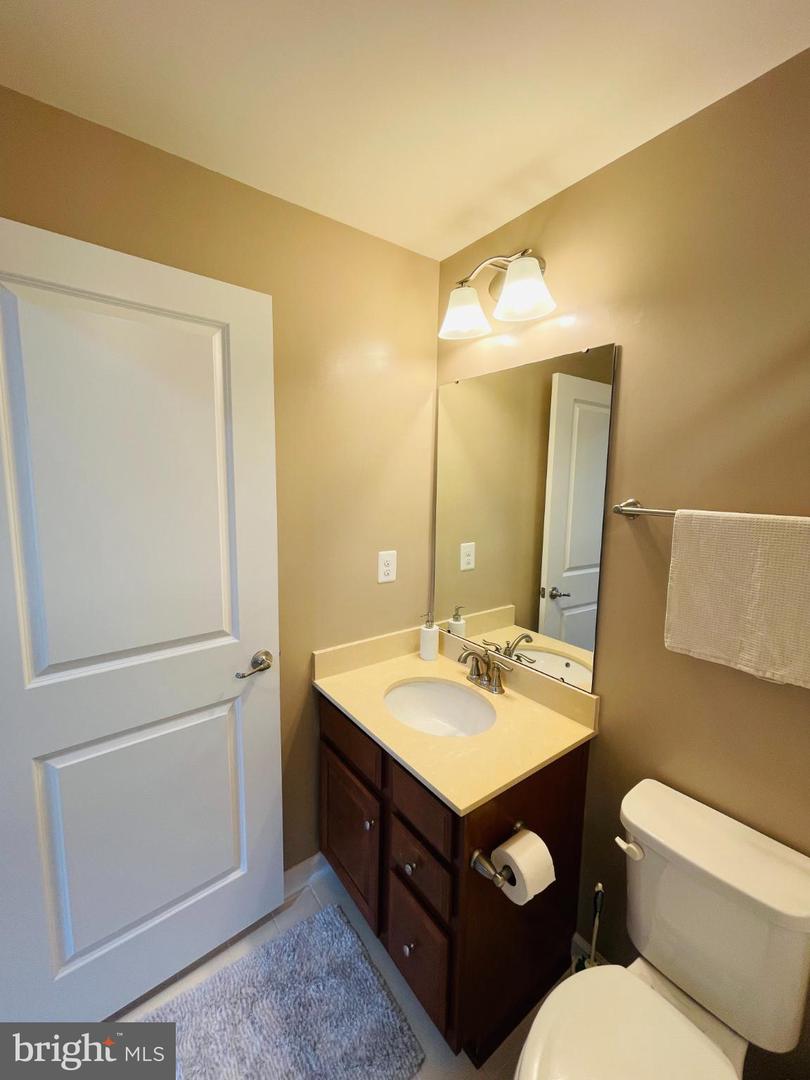 3214 FLEDGLING CIR, WOODBRIDGE, Virginia 22193, 4 Bedrooms Bedrooms, 8 Rooms Rooms,3 BathroomsBathrooms,Residential,For sale,3214 FLEDGLING CIR,VAPW2104306 MLS # VAPW2104306
