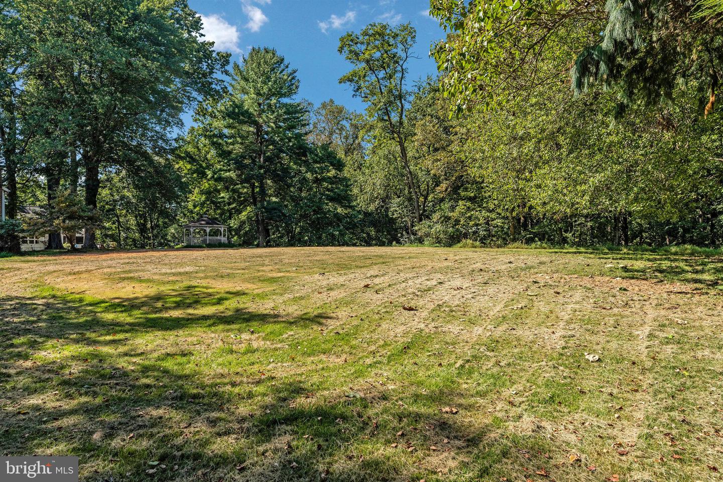 11214 STUART MILL RD, OAKTON, Virginia 22124, 6 Bedrooms Bedrooms, ,6 BathroomsBathrooms,Residential,For sale,11214 STUART MILL RD,VAFX2268004 MLS # VAFX2268004