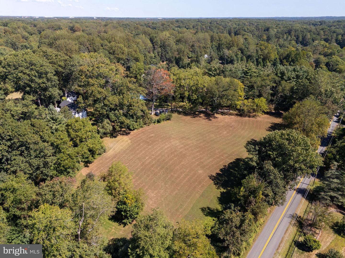 11214 STUART MILL RD, OAKTON, Virginia 22124, 6 Bedrooms Bedrooms, ,6 BathroomsBathrooms,Residential,For sale,11214 STUART MILL RD,VAFX2268004 MLS # VAFX2268004