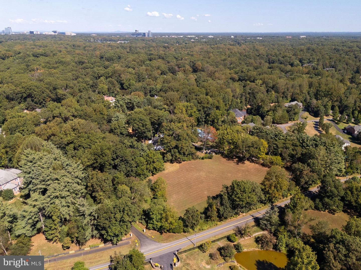 11214 STUART MILL RD, OAKTON, Virginia 22124, 6 Bedrooms Bedrooms, ,6 BathroomsBathrooms,Residential,For sale,11214 STUART MILL RD,VAFX2268004 MLS # VAFX2268004