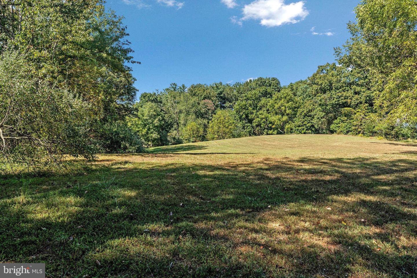 11214 STUART MILL RD, OAKTON, Virginia 22124, 6 Bedrooms Bedrooms, ,6 BathroomsBathrooms,Residential,For sale,11214 STUART MILL RD,VAFX2268004 MLS # VAFX2268004