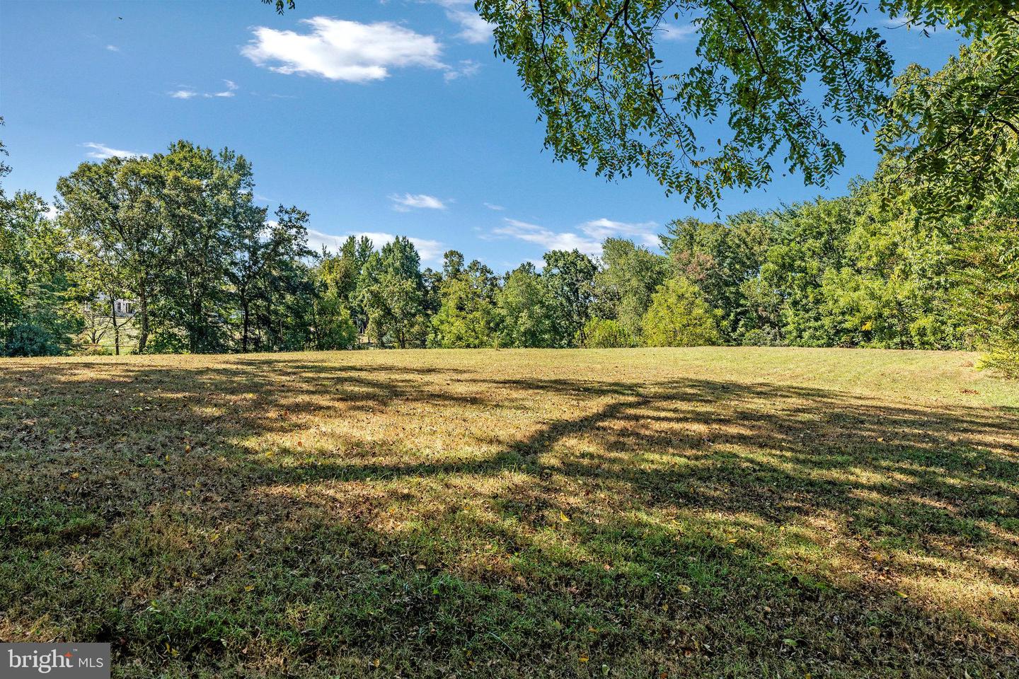 11214 STUART MILL RD, OAKTON, Virginia 22124, 6 Bedrooms Bedrooms, ,6 BathroomsBathrooms,Residential,For sale,11214 STUART MILL RD,VAFX2268004 MLS # VAFX2268004