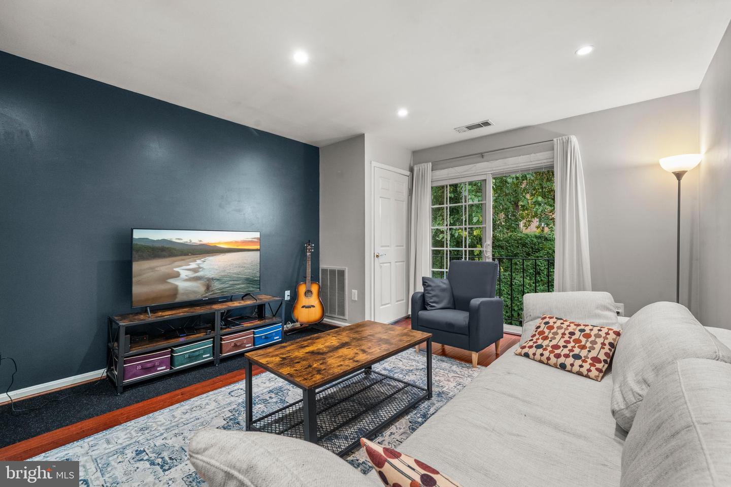 2050 N CALVERT ST #407, ARLINGTON, Virginia 22201, 2 Bedrooms Bedrooms, ,1 BathroomBathrooms,Residential,For sale,2050 N CALVERT ST #407,VAAR2063854 MLS # VAAR2063854
