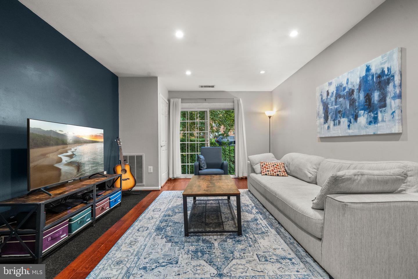 2050 N CALVERT ST #407, ARLINGTON, Virginia 22201, 2 Bedrooms Bedrooms, ,1 BathroomBathrooms,Residential,For sale,2050 N CALVERT ST #407,VAAR2063854 MLS # VAAR2063854