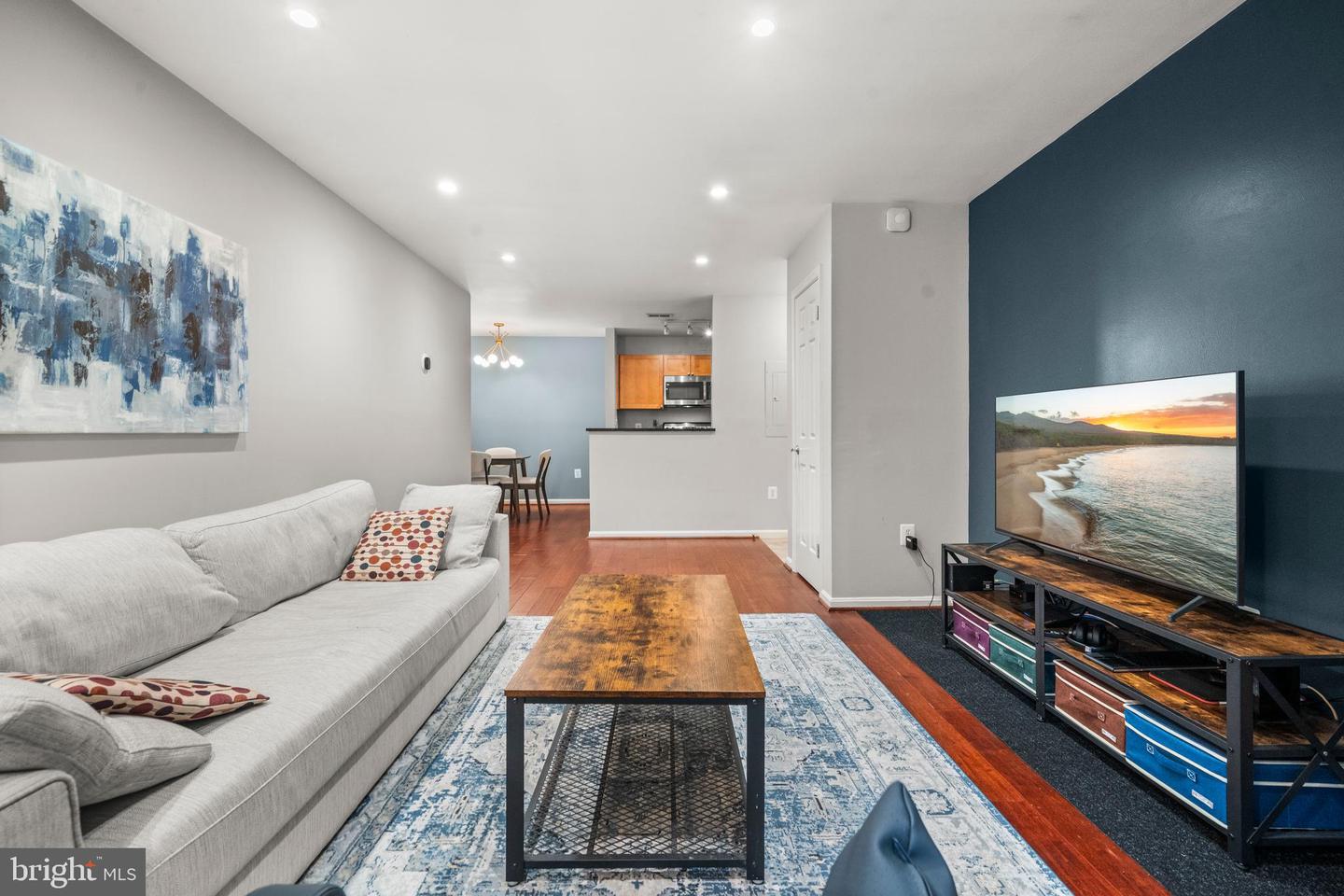 2050 N CALVERT ST #407, ARLINGTON, Virginia 22201, 2 Bedrooms Bedrooms, ,1 BathroomBathrooms,Residential,For sale,2050 N CALVERT ST #407,VAAR2063854 MLS # VAAR2063854