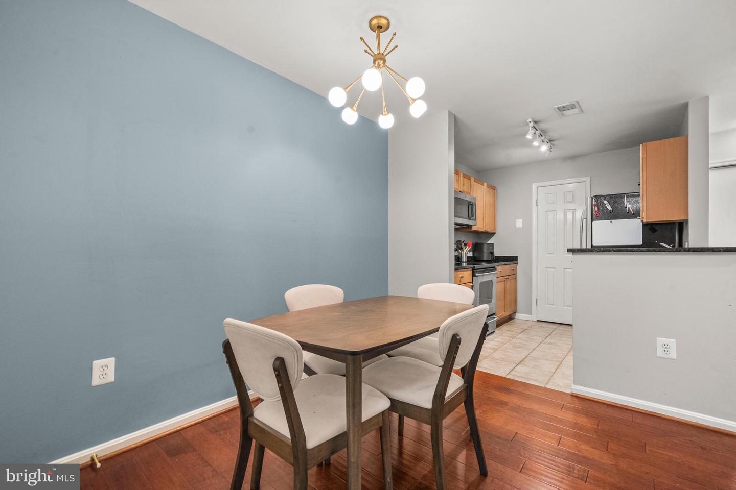 2050 N CALVERT ST #407, ARLINGTON, Virginia 22201, 2 Bedrooms Bedrooms, ,1 BathroomBathrooms,Residential,For sale,2050 N CALVERT ST #407,VAAR2063854 MLS # VAAR2063854