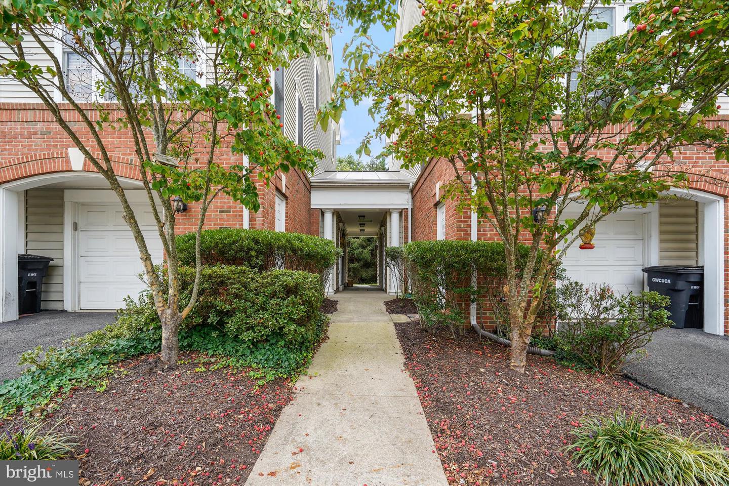 3549 HUNTLEY MANOR LN, ALEXANDRIA, Virginia 22306, 3 Bedrooms Bedrooms, ,2 BathroomsBathrooms,Residential,For sale,3549 HUNTLEY MANOR LN,VAFX2268122 MLS # VAFX2268122