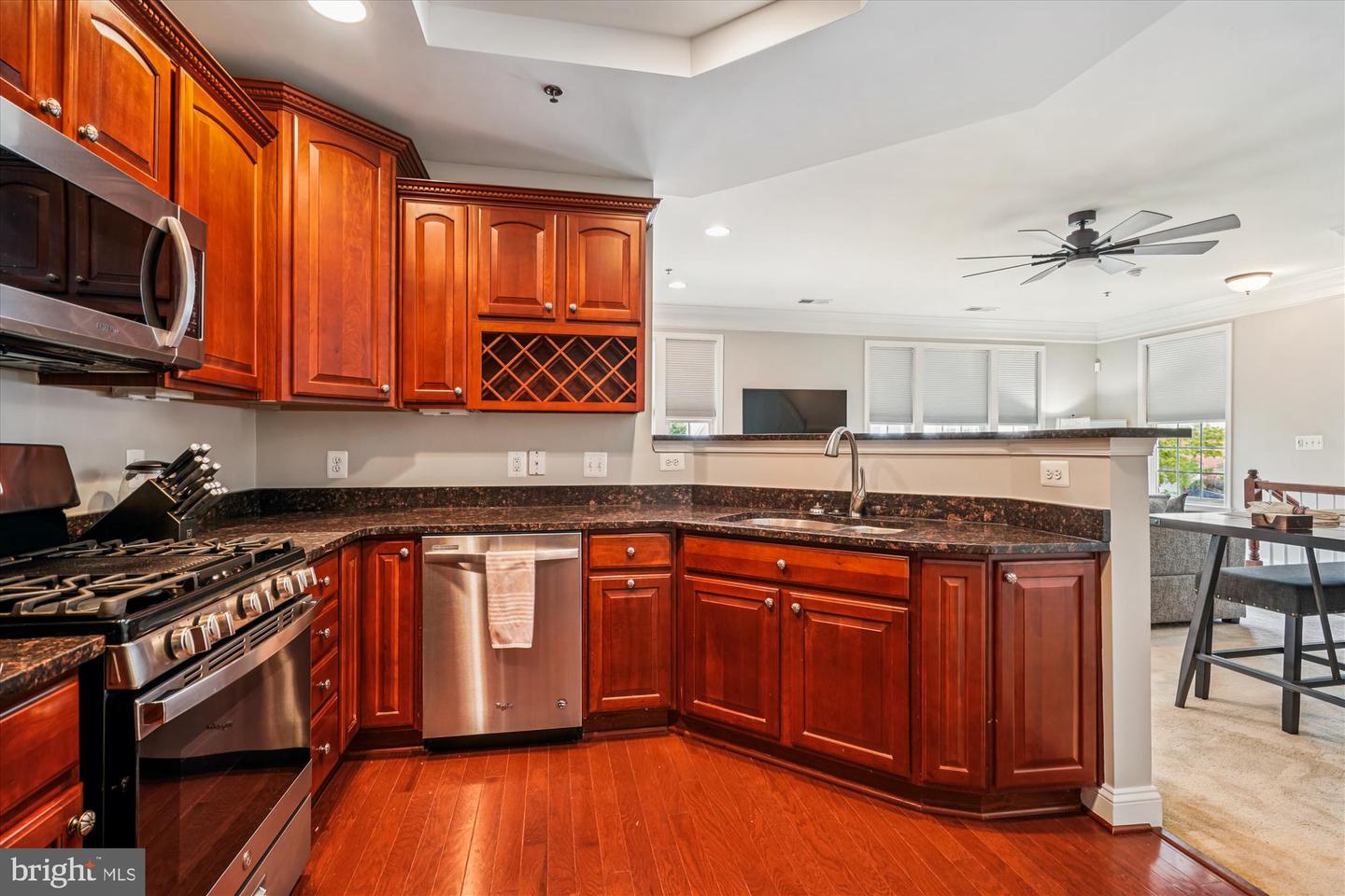 3549 HUNTLEY MANOR LN, ALEXANDRIA, Virginia 22306, 3 Bedrooms Bedrooms, ,2 BathroomsBathrooms,Residential,For sale,3549 HUNTLEY MANOR LN,VAFX2268122 MLS # VAFX2268122