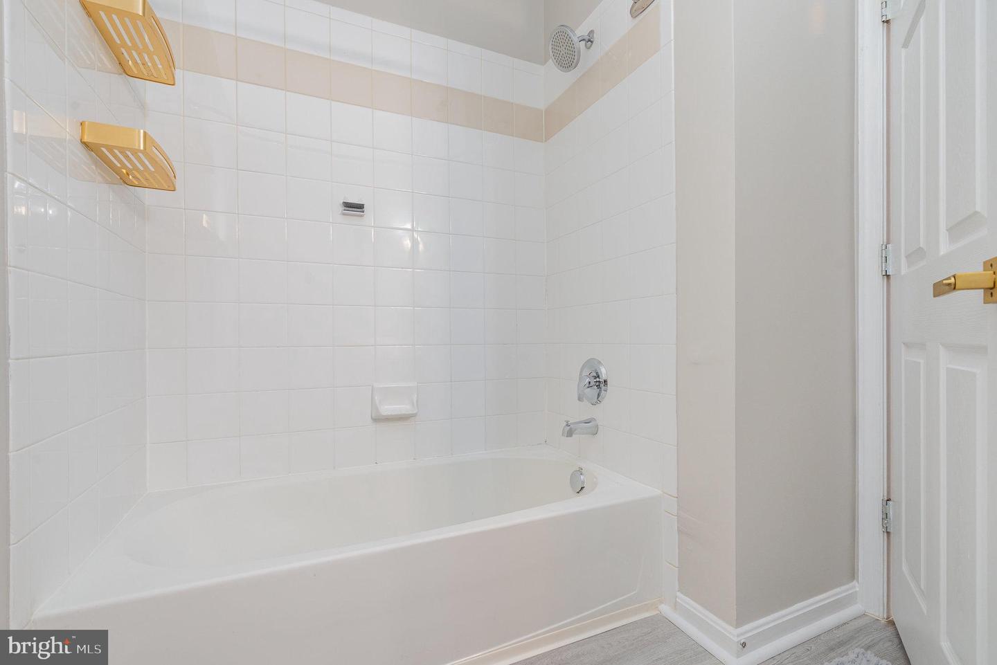 4850 EISENHOWER AVE #203, ALEXANDRIA, Virginia 22304, 2 Bedrooms Bedrooms, ,2 BathroomsBathrooms,Residential,For sale,4850 EISENHOWER AVE #203,VAAX2049894 MLS # VAAX2049894