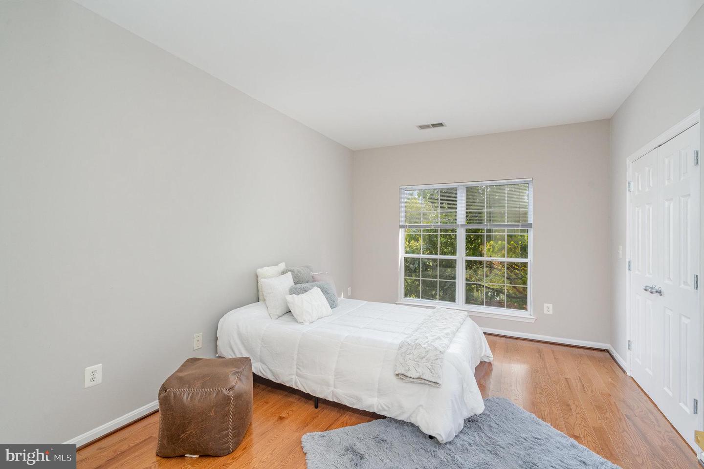 4850 EISENHOWER AVE #203, ALEXANDRIA, Virginia 22304, 2 Bedrooms Bedrooms, ,2 BathroomsBathrooms,Residential,For sale,4850 EISENHOWER AVE #203,VAAX2049894 MLS # VAAX2049894