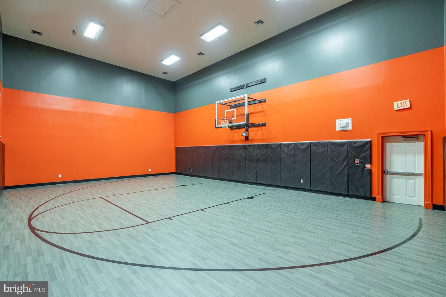 4850 EISENHOWER AVE #203, ALEXANDRIA, Virginia 22304, 2 Bedrooms Bedrooms, ,2 BathroomsBathrooms,Residential,For sale,4850 EISENHOWER AVE #203,VAAX2049894 MLS # VAAX2049894