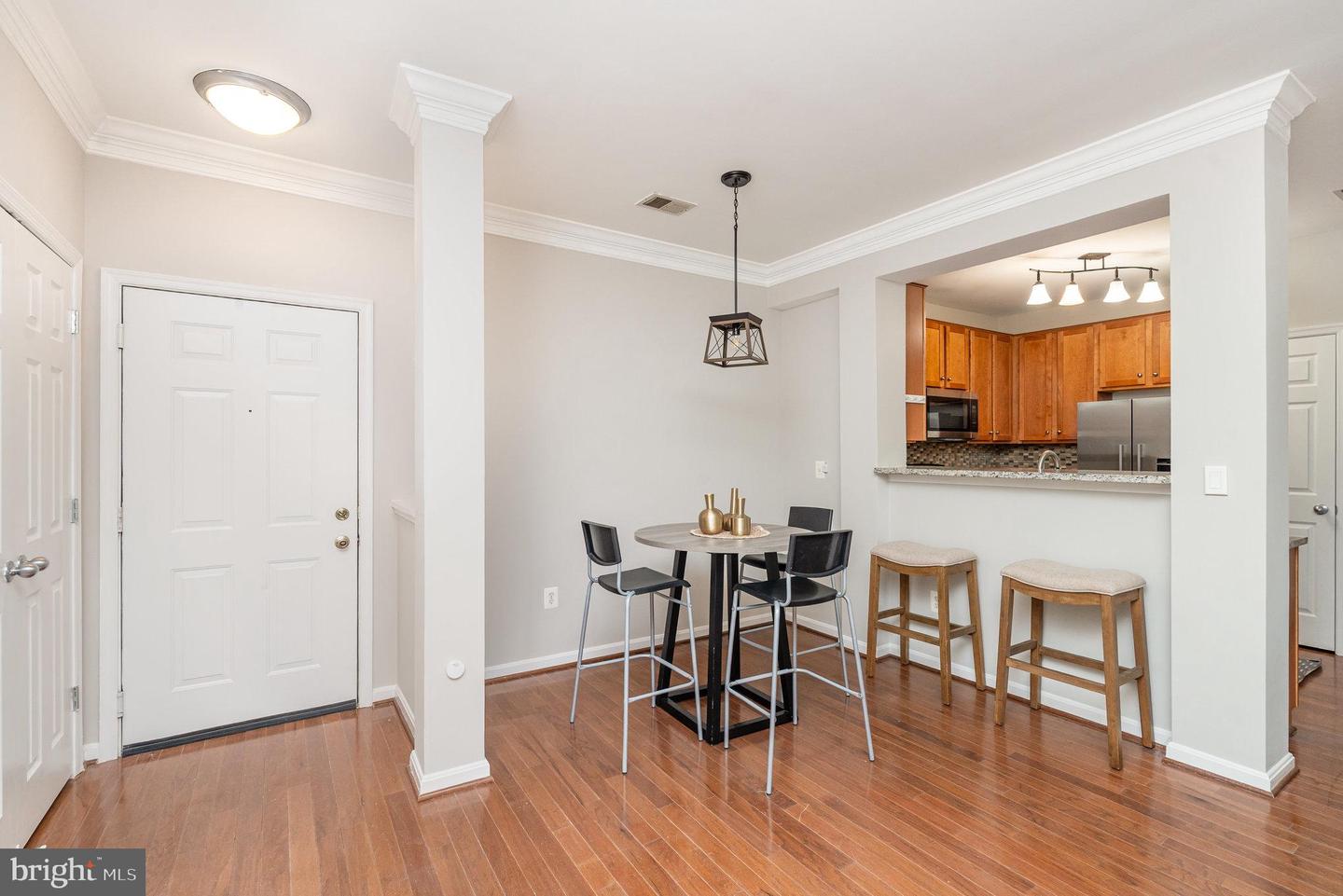 4850 EISENHOWER AVE #203, ALEXANDRIA, Virginia 22304, 2 Bedrooms Bedrooms, ,2 BathroomsBathrooms,Residential,For sale,4850 EISENHOWER AVE #203,VAAX2049894 MLS # VAAX2049894