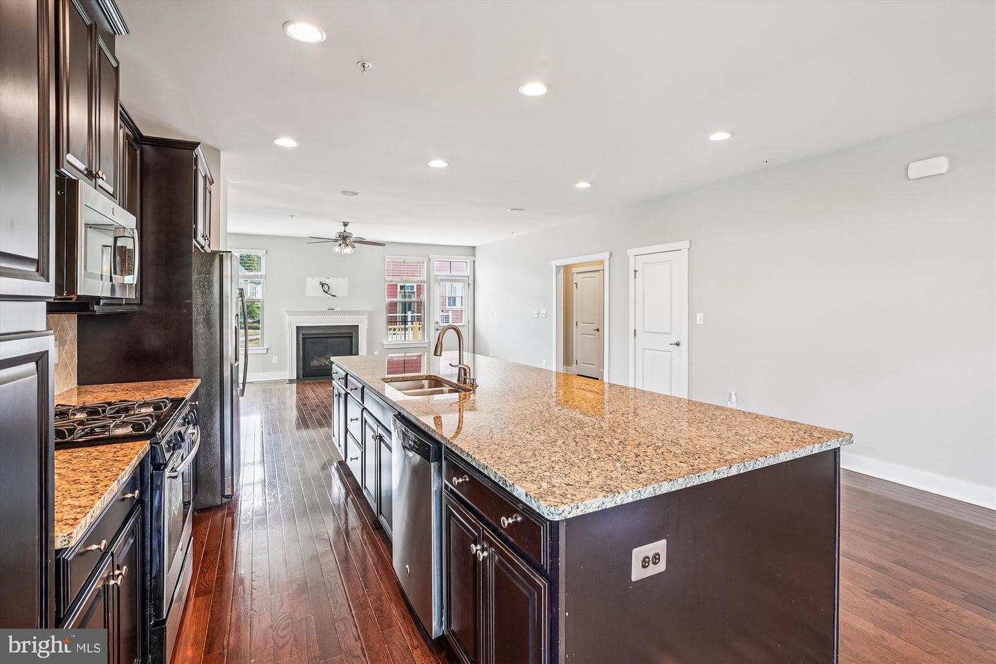 2365 HARMSWORTH DR, DUMFRIES, Virginia 22026, 4 Bedrooms Bedrooms, ,3 BathroomsBathrooms,Residential,For sale,2365 HARMSWORTH DR,VAPW2104350 MLS # VAPW2104350