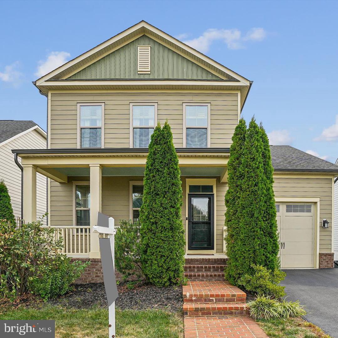 2365 HARMSWORTH DR, DUMFRIES, Virginia 22026, 4 Bedrooms Bedrooms, ,3 BathroomsBathrooms,Residential,For sale,2365 HARMSWORTH DR,VAPW2104350 MLS # VAPW2104350