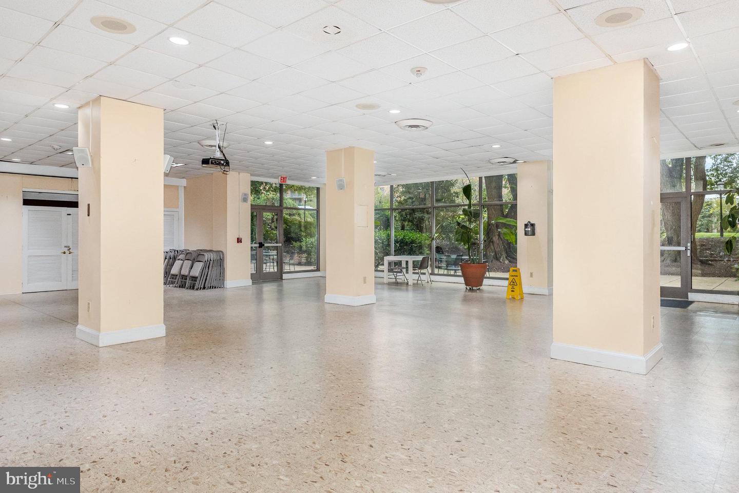 4201 CATHEDRAL AVE NW #323E, WASHINGTON, District Of Columbia 20016, 2 Bedrooms Bedrooms, ,2 BathroomsBathrooms,Residential,For sale,4201 CATHEDRAL AVE NW #323E,DCDC2223054 MLS # DCDC2223054