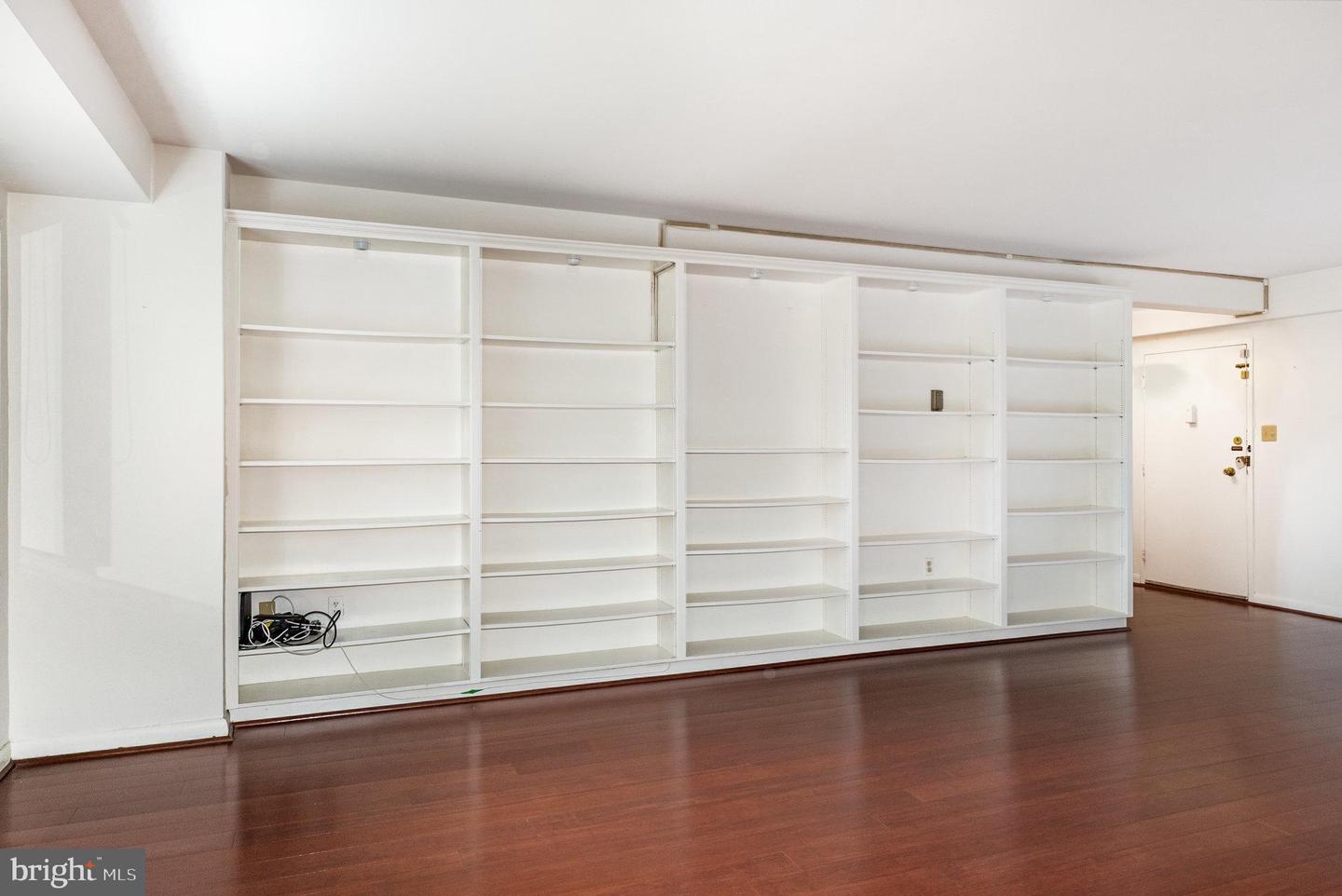 4201 CATHEDRAL AVE NW #323E, WASHINGTON, District Of Columbia 20016, 2 Bedrooms Bedrooms, ,2 BathroomsBathrooms,Residential,For sale,4201 CATHEDRAL AVE NW #323E,DCDC2223054 MLS # DCDC2223054