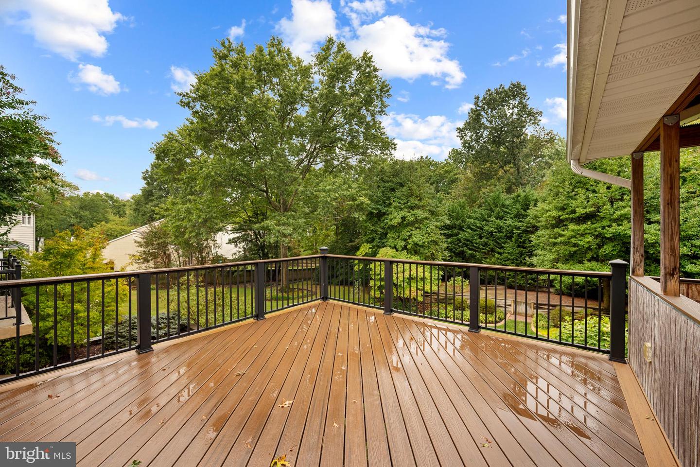7100 HUNDSFORD LN, SPRINGFIELD, Virginia 22153, 5 Bedrooms Bedrooms, ,3 BathroomsBathrooms,Residential,For sale,7100 HUNDSFORD LN,VAFX2268074 MLS # VAFX2268074