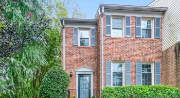 7825 BUTTERFIELD LN, ANNANDALE, Virginia 22003, 4 Bedrooms Bedrooms, 13 Rooms Rooms,3 BathroomsBathrooms,Residential,For sale,7825 BUTTERFIELD LN,VAFX2268104 MLS # VAFX2268104