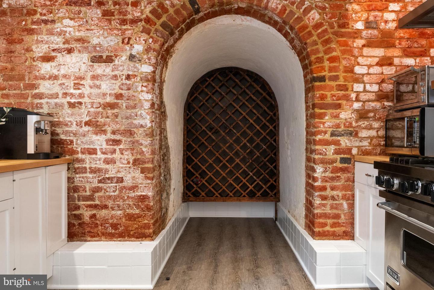 430 S LEE ST S, ALEXANDRIA, Virginia 22314, 4 Bedrooms Bedrooms, ,3 BathroomsBathrooms,Residential,For sale,430 S LEE ST S,VAAX2049902 MLS # VAAX2049902