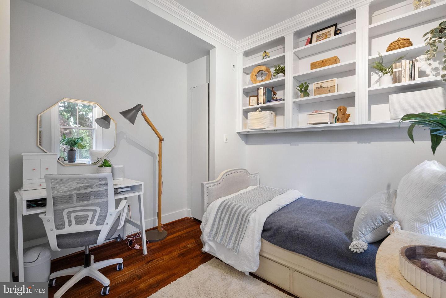 430 S LEE ST S, ALEXANDRIA, Virginia 22314, 4 Bedrooms Bedrooms, ,3 BathroomsBathrooms,Residential,For sale,430 S LEE ST S,VAAX2049902 MLS # VAAX2049902