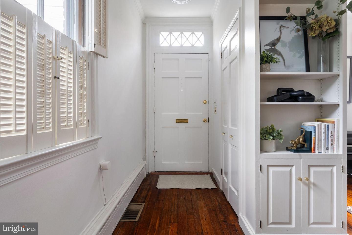 430 S LEE ST S, ALEXANDRIA, Virginia 22314, 4 Bedrooms Bedrooms, ,3 BathroomsBathrooms,Residential,For sale,430 S LEE ST S,VAAX2049902 MLS # VAAX2049902