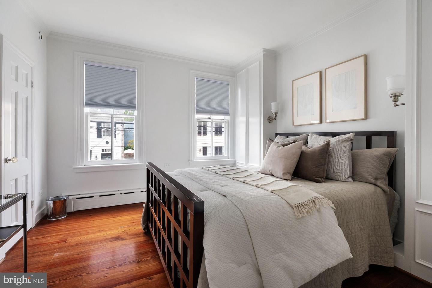 430 S LEE ST S, ALEXANDRIA, Virginia 22314, 4 Bedrooms Bedrooms, ,3 BathroomsBathrooms,Residential,For sale,430 S LEE ST S,VAAX2049902 MLS # VAAX2049902