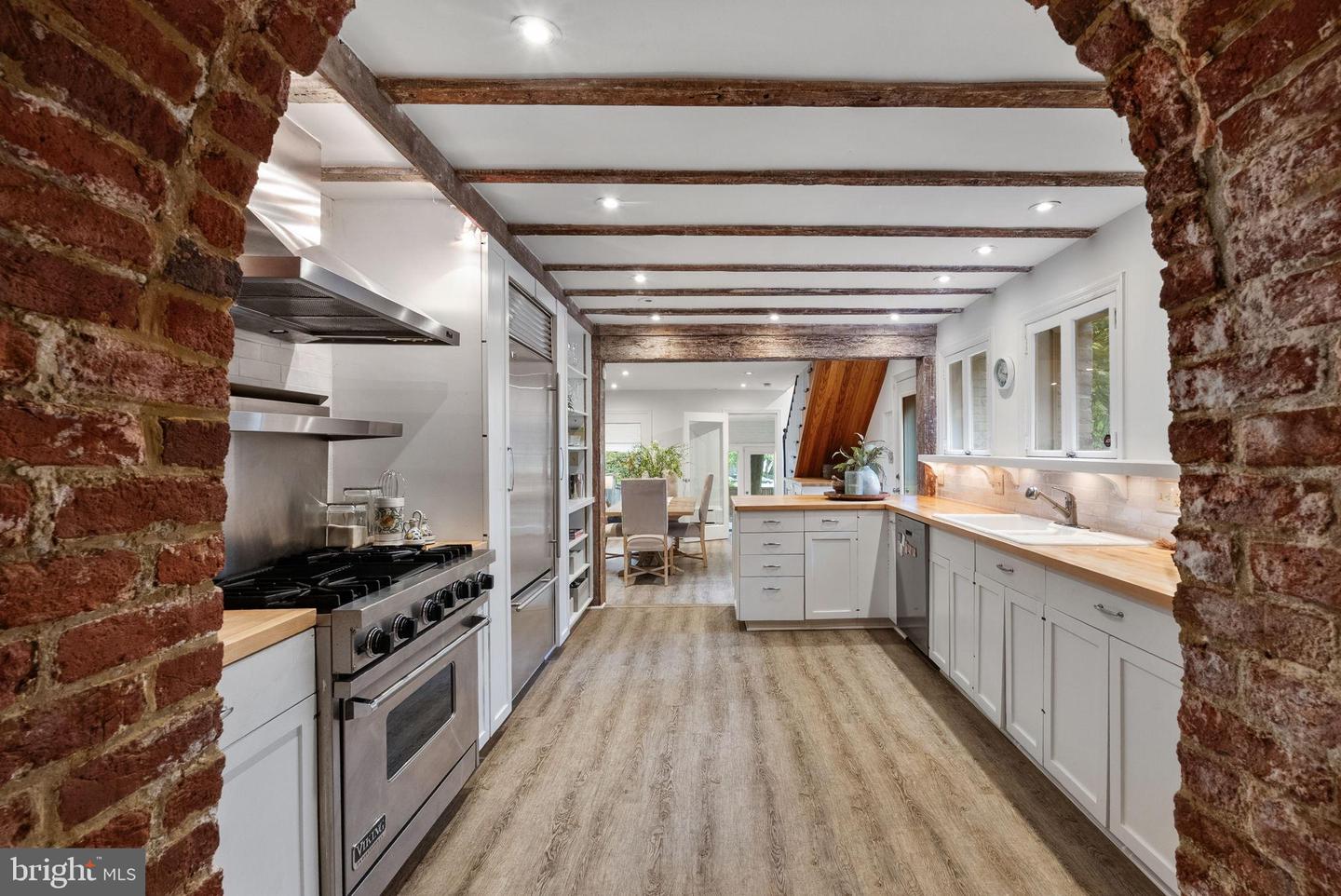 430 S LEE ST S, ALEXANDRIA, Virginia 22314, 4 Bedrooms Bedrooms, ,3 BathroomsBathrooms,Residential,For sale,430 S LEE ST S,VAAX2049902 MLS # VAAX2049902