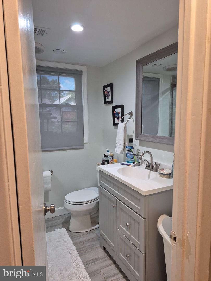 7952 HAMMOND ST, ALEXANDRIA, Virginia 22309, 3 Bedrooms Bedrooms, ,2 BathroomsBathrooms,Residential,For sale,7952 HAMMOND ST,VAFX2268210 MLS # VAFX2268210