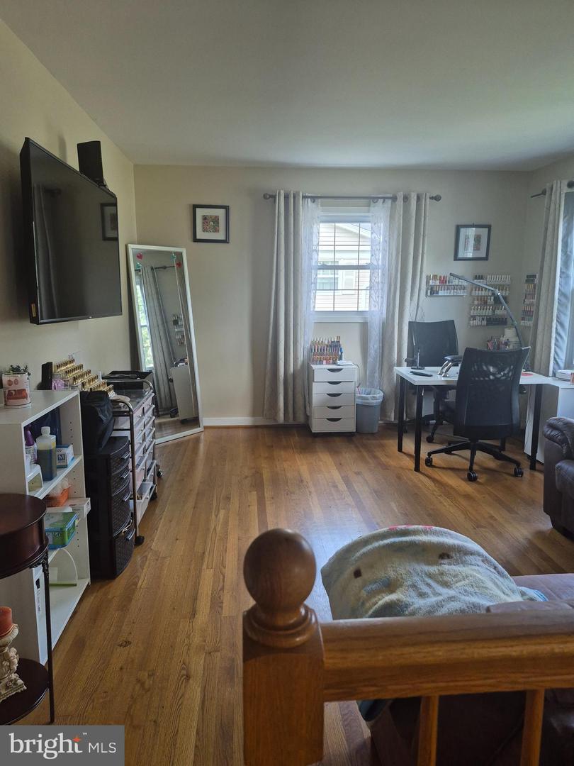 7952 HAMMOND ST, ALEXANDRIA, Virginia 22309, 3 Bedrooms Bedrooms, ,2 BathroomsBathrooms,Residential,For sale,7952 HAMMOND ST,VAFX2268210 MLS # VAFX2268210