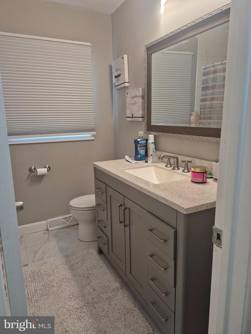 7952 HAMMOND ST, ALEXANDRIA, Virginia 22309, 3 Bedrooms Bedrooms, ,2 BathroomsBathrooms,Residential,For sale,7952 HAMMOND ST,VAFX2268210 MLS # VAFX2268210