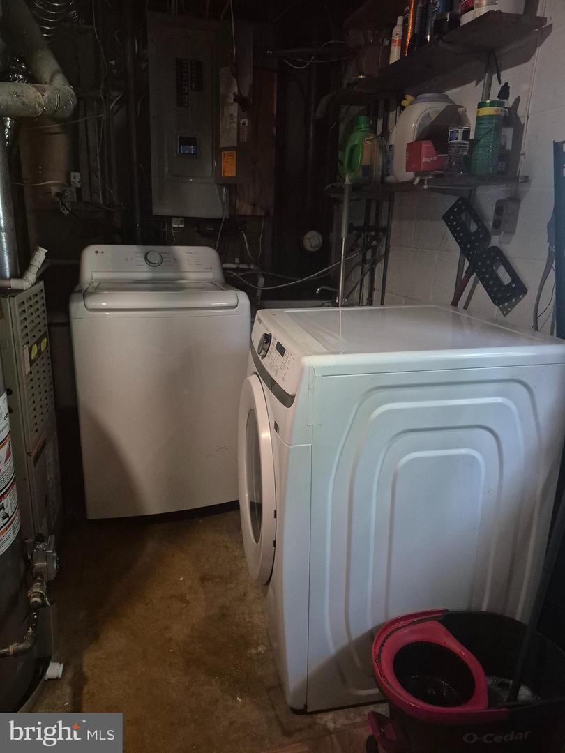 7952 HAMMOND ST, ALEXANDRIA, Virginia 22309, 3 Bedrooms Bedrooms, ,2 BathroomsBathrooms,Residential,For sale,7952 HAMMOND ST,VAFX2268210 MLS # VAFX2268210