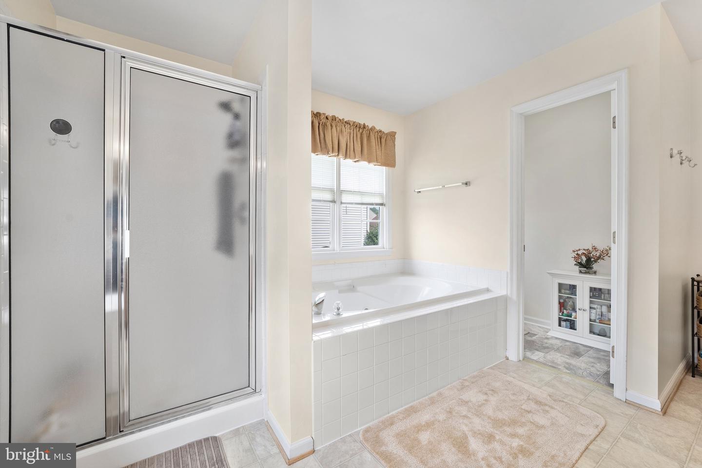 10310 LEES CROSSING LN, FREDERICKSBURG, Virginia 22408, 5 Bedrooms Bedrooms, ,3 BathroomsBathrooms,Residential,For sale,10310 LEES CROSSING LN,VASP2036356 MLS # VASP2036356