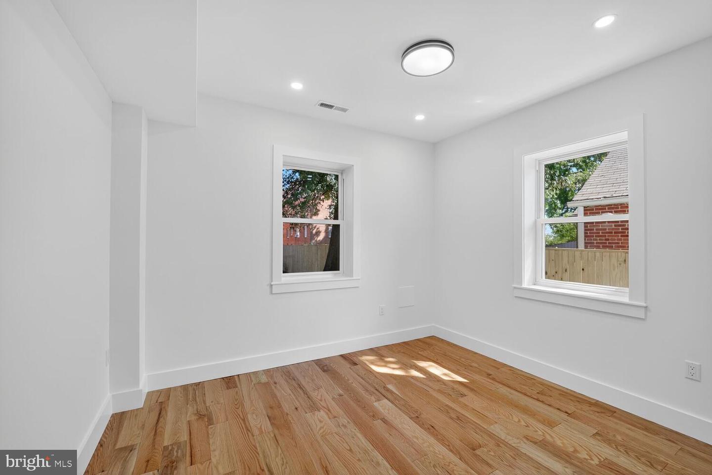 1516 EVARTS ST NE, WASHINGTON, District Of Columbia 20018, 5 Bedrooms Bedrooms, ,3 BathroomsBathrooms,Residential,For sale,1516 EVARTS ST NE,DCDC2223174 MLS # DCDC2223174 1516 EVARTS ST NE, WASHINGTON, District Of Columbia 20018, 5 Bedrooms Bedrooms, ,3 BathroomsBathrooms,Residential,For sale,1516 EVARTS ST NE,DCDC2223174 MLS # DCDC2223174