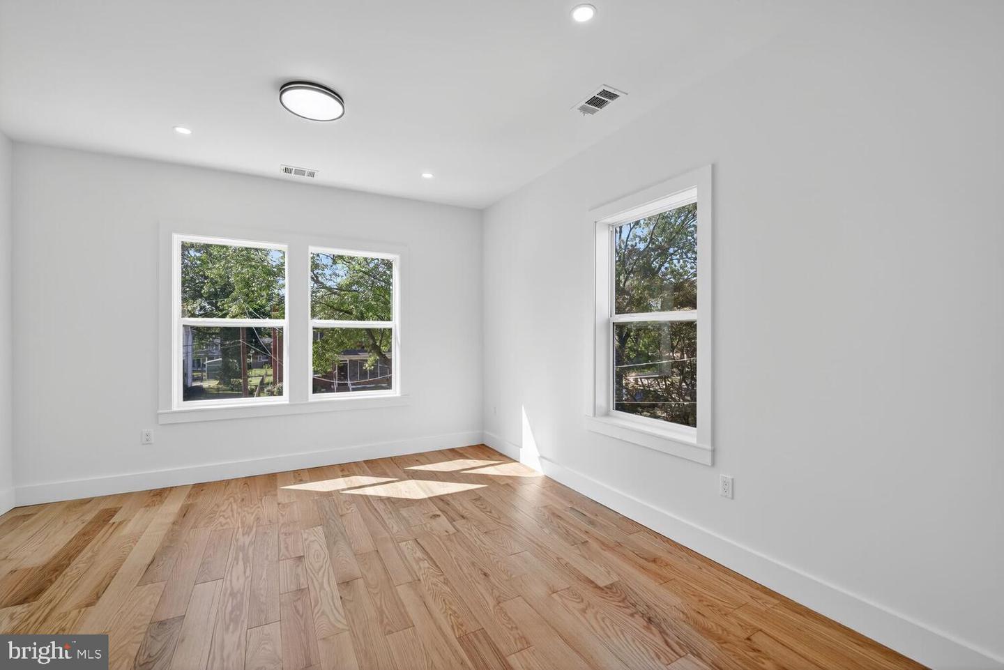 1516 EVARTS ST NE, WASHINGTON, District Of Columbia 20018, 5 Bedrooms Bedrooms, ,3 BathroomsBathrooms,Residential,For sale,1516 EVARTS ST NE,DCDC2223174 MLS # DCDC2223174 1516 EVARTS ST NE, WASHINGTON, District Of Columbia 20018, 5 Bedrooms Bedrooms, ,3 BathroomsBathrooms,Residential,For sale,1516 EVARTS ST NE,DCDC2223174 MLS # DCDC2223174