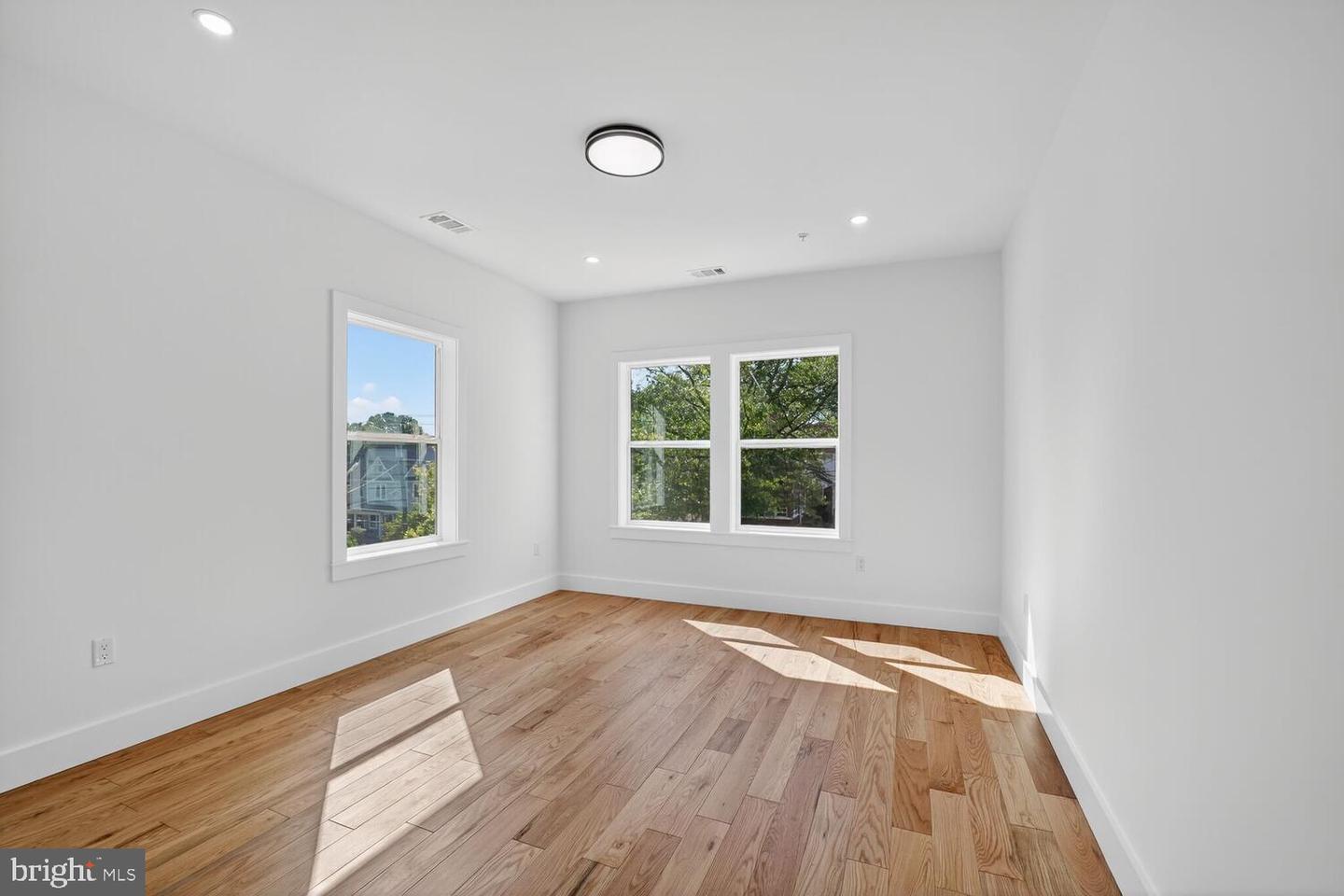 1516 EVARTS ST NE, WASHINGTON, District Of Columbia 20018, 5 Bedrooms Bedrooms, ,3 BathroomsBathrooms,Residential,For sale,1516 EVARTS ST NE,DCDC2223174 MLS # DCDC2223174 1516 EVARTS ST NE, WASHINGTON, District Of Columbia 20018, 5 Bedrooms Bedrooms, ,3 BathroomsBathrooms,Residential,For sale,1516 EVARTS ST NE,DCDC2223174 MLS # DCDC2223174