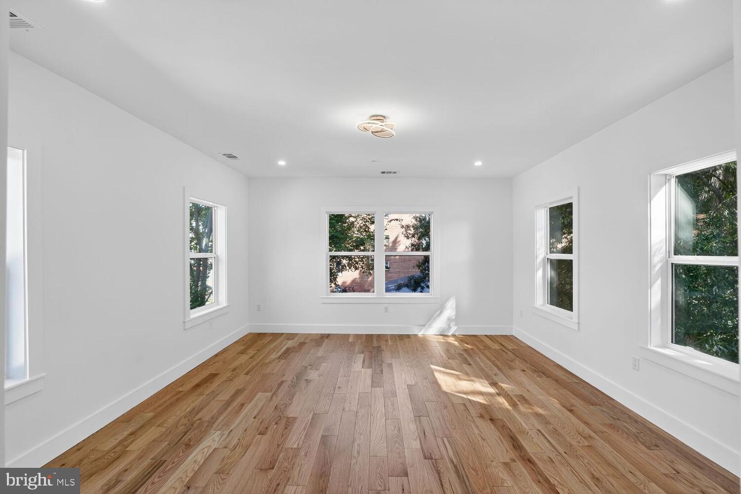 1516 EVARTS ST NE, WASHINGTON, District Of Columbia 20018, 5 Bedrooms Bedrooms, ,3 BathroomsBathrooms,Residential,For sale,1516 EVARTS ST NE,DCDC2223174 MLS # DCDC2223174 1516 EVARTS ST NE, WASHINGTON, District Of Columbia 20018, 5 Bedrooms Bedrooms, ,3 BathroomsBathrooms,Residential,For sale,1516 EVARTS ST NE,DCDC2223174 MLS # DCDC2223174