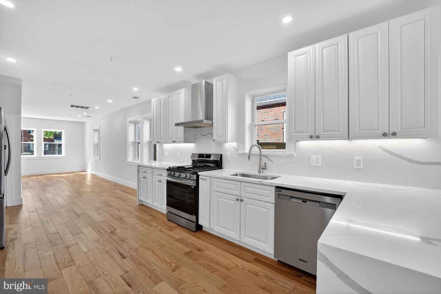 1516 EVARTS ST NE, WASHINGTON, District Of Columbia 20018, 5 Bedrooms Bedrooms, ,3 BathroomsBathrooms,Residential,For sale,1516 EVARTS ST NE,DCDC2223174 MLS # DCDC2223174 1516 EVARTS ST NE, WASHINGTON, District Of Columbia 20018, 5 Bedrooms Bedrooms, ,3 BathroomsBathrooms,Residential,For sale,1516 EVARTS ST NE,DCDC2223174 MLS # DCDC2223174