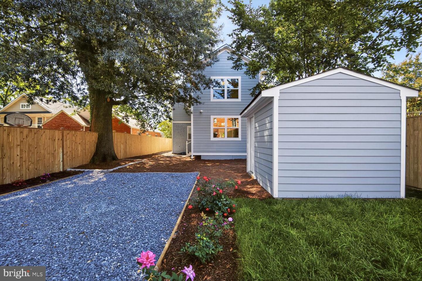 1516 EVARTS ST NE, WASHINGTON, District Of Columbia 20018, 5 Bedrooms Bedrooms, ,3 BathroomsBathrooms,Residential,For sale,1516 EVARTS ST NE,DCDC2223174 MLS # DCDC2223174 1516 EVARTS ST NE, WASHINGTON, District Of Columbia 20018, 5 Bedrooms Bedrooms, ,3 BathroomsBathrooms,Residential,For sale,1516 EVARTS ST NE,DCDC2223174 MLS # DCDC2223174