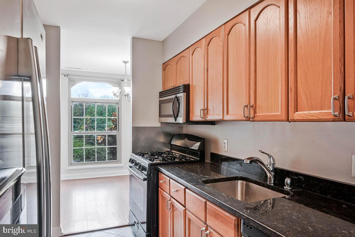 8300 TOBIN RD #34, ANNANDALE, Virginia 22003, 2 Bedrooms Bedrooms, ,1 BathroomBathrooms,Residential,For sale,8300 TOBIN RD #34,VAFX2268212 MLS # VAFX2268212