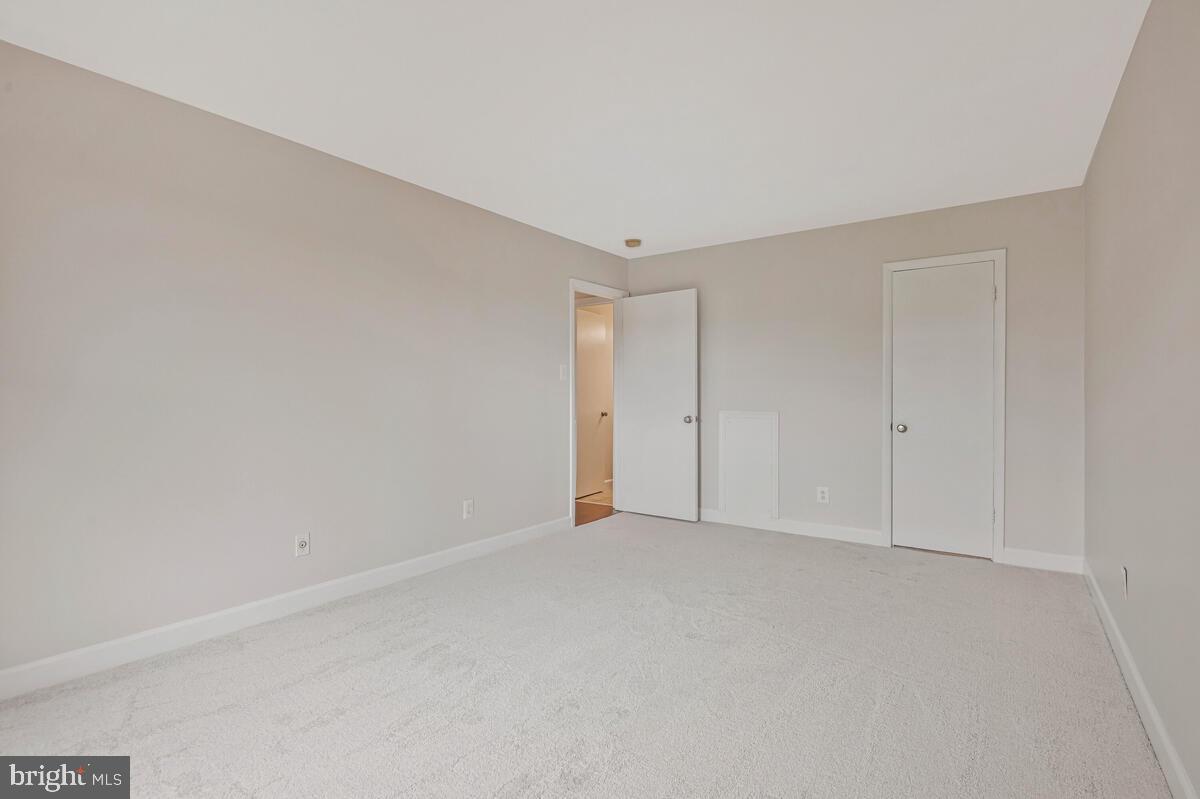 8300 TOBIN RD #34, ANNANDALE, Virginia 22003, 2 Bedrooms Bedrooms, ,1 BathroomBathrooms,Residential,For sale,8300 TOBIN RD #34,VAFX2268212 MLS # VAFX2268212