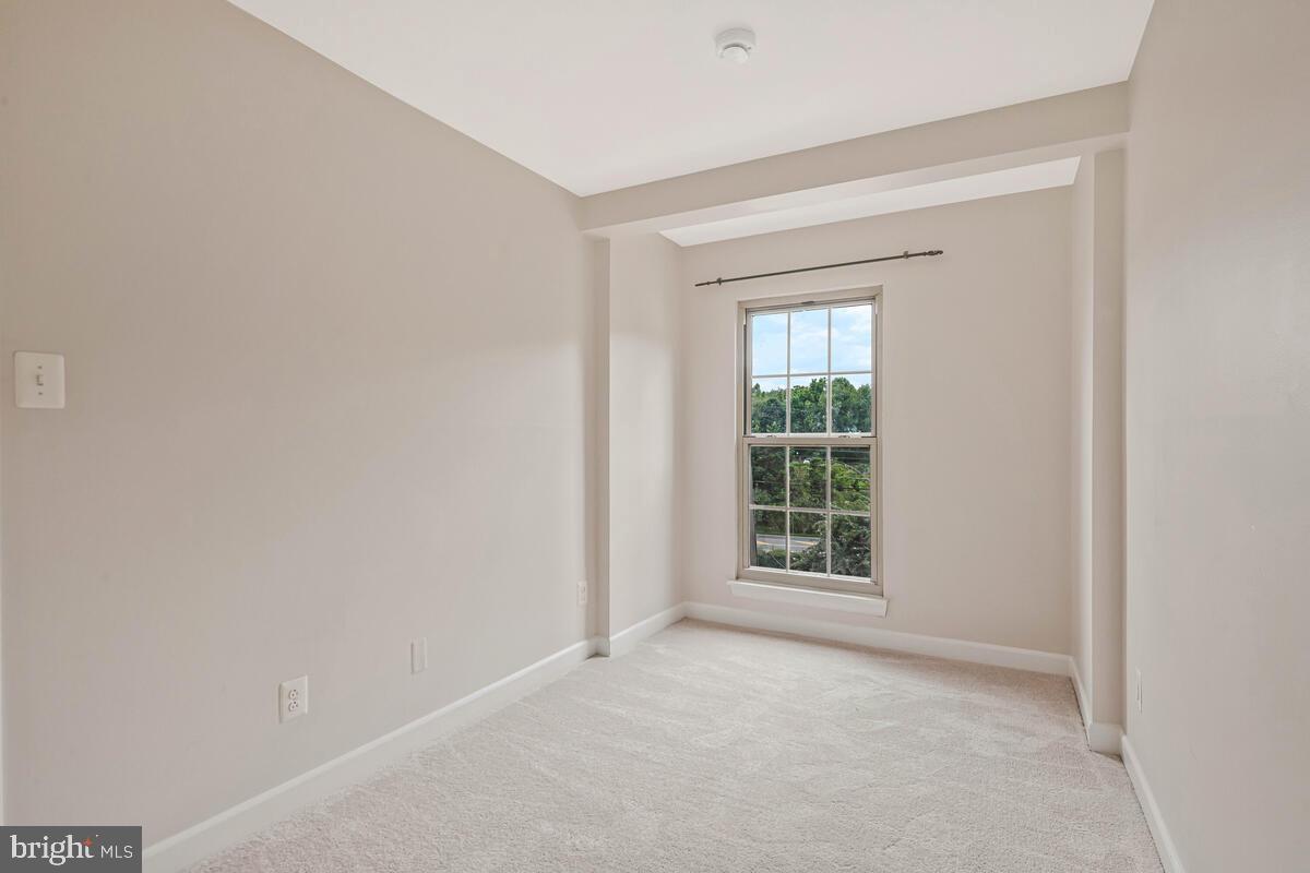 8300 TOBIN RD #34, ANNANDALE, Virginia 22003, 2 Bedrooms Bedrooms, ,1 BathroomBathrooms,Residential,For sale,8300 TOBIN RD #34,VAFX2268212 MLS # VAFX2268212