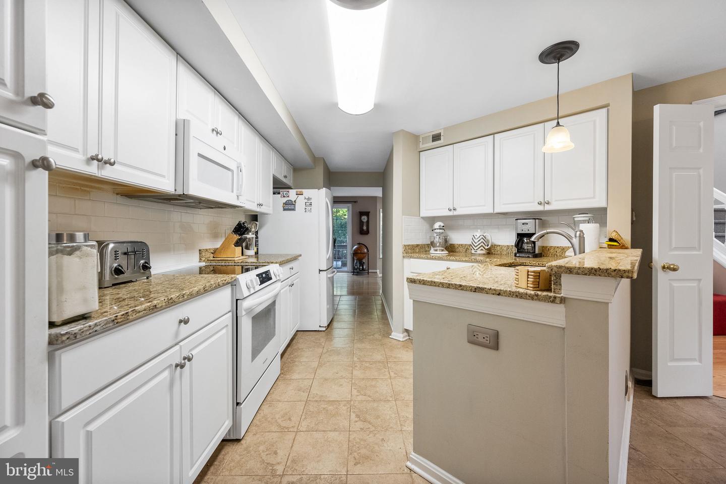21113 CROCUS TER, ASHBURN, Virginia 20147, 2 Bedrooms Bedrooms, ,3 BathroomsBathrooms,Residential,For sale,21113 CROCUS TER,VALO2107186 MLS # VALO2107186