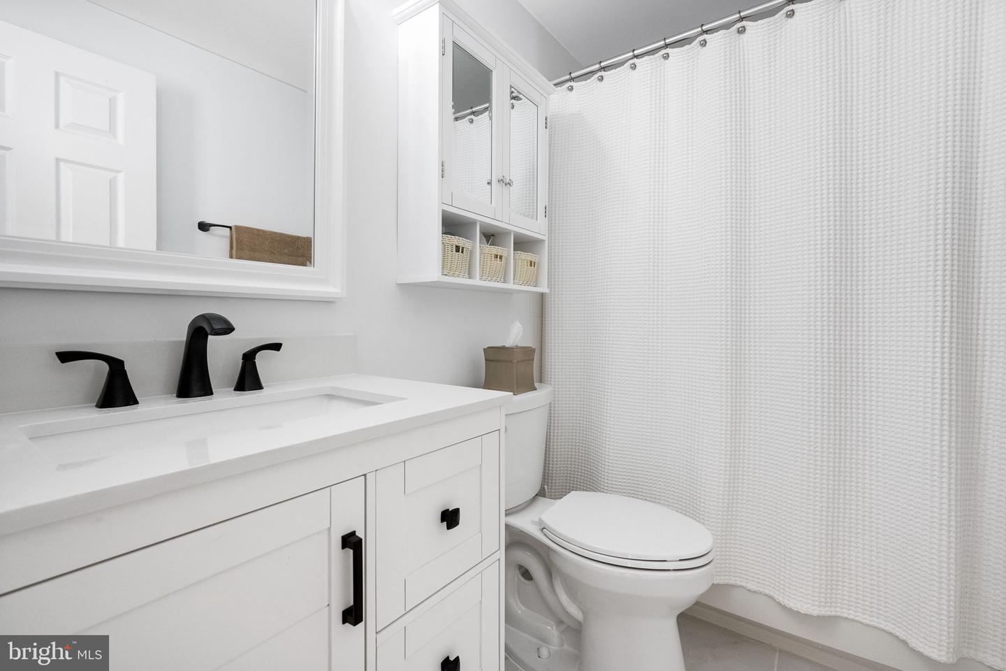 21113 CROCUS TER, ASHBURN, Virginia 20147, 2 Bedrooms Bedrooms, ,3 BathroomsBathrooms,Residential,For sale,21113 CROCUS TER,VALO2107186 MLS # VALO2107186