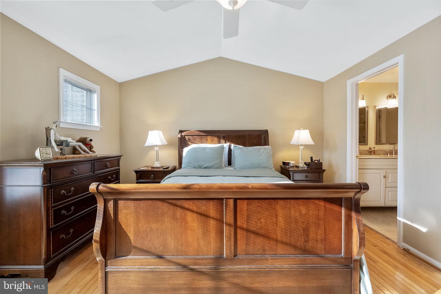 21113 CROCUS TER, ASHBURN, Virginia 20147, 2 Bedrooms Bedrooms, ,3 BathroomsBathrooms,Residential,For sale,21113 CROCUS TER,VALO2107186 MLS # VALO2107186
