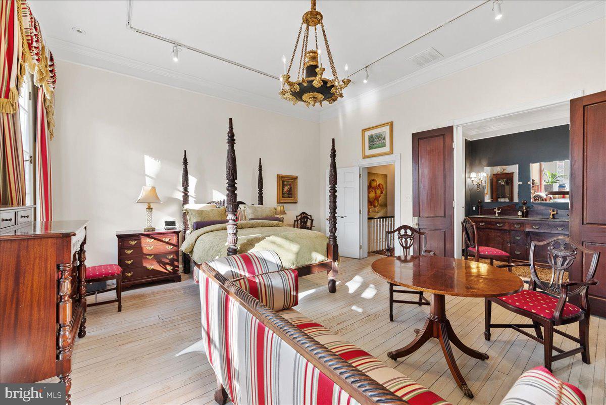 2815 Q ST NW, WASHINGTON, District Of Columbia 20007, 3 Bedrooms Bedrooms, ,3 BathroomsBathrooms,Residential,For sale,2815 Q ST NW,DCDC2223244 MLS # DCDC2223244
