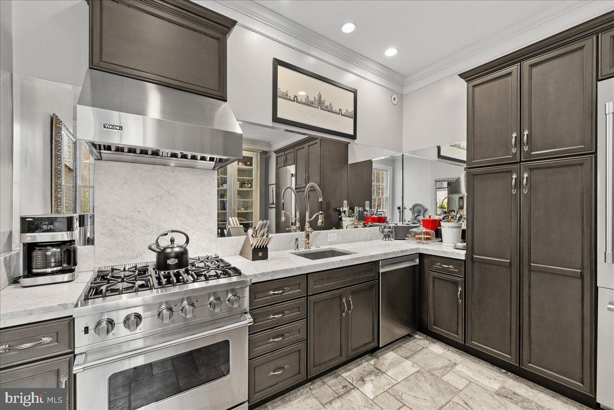 2815 Q ST NW, WASHINGTON, District Of Columbia 20007, 3 Bedrooms Bedrooms, ,3 BathroomsBathrooms,Residential,For sale,2815 Q ST NW,DCDC2223244 MLS # DCDC2223244